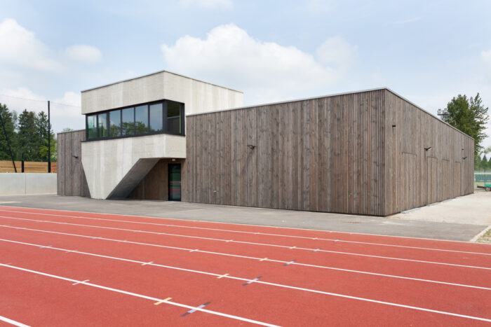 architecture-contemporaine-hydrion-arlon-adeps-athlétisme-reservoir-a-bois-photo