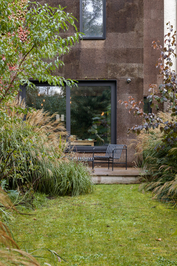 architecture-contemporaine-maison-unifamiliale-façade-liège-aménagements-intérieurs-rénovation-biosourcé-façades