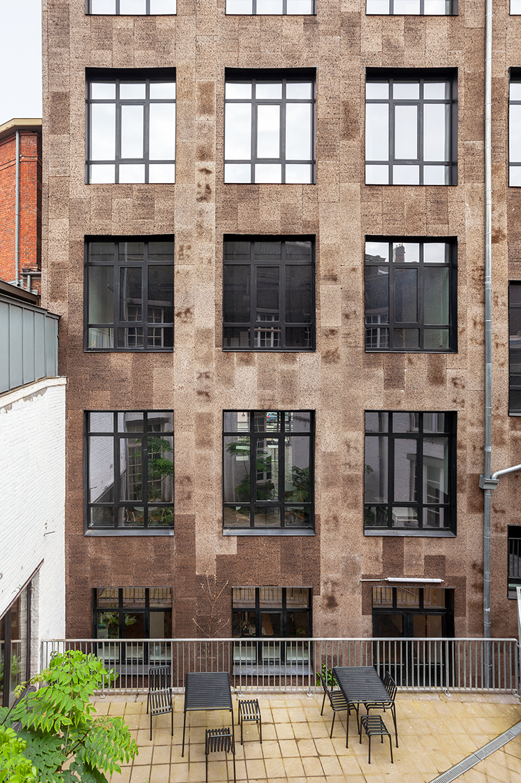 architecture-contemporaine-eden-centre-creation-artistique-culturel-charleroi-reservoir-a-extension-rénovation-façade-liège