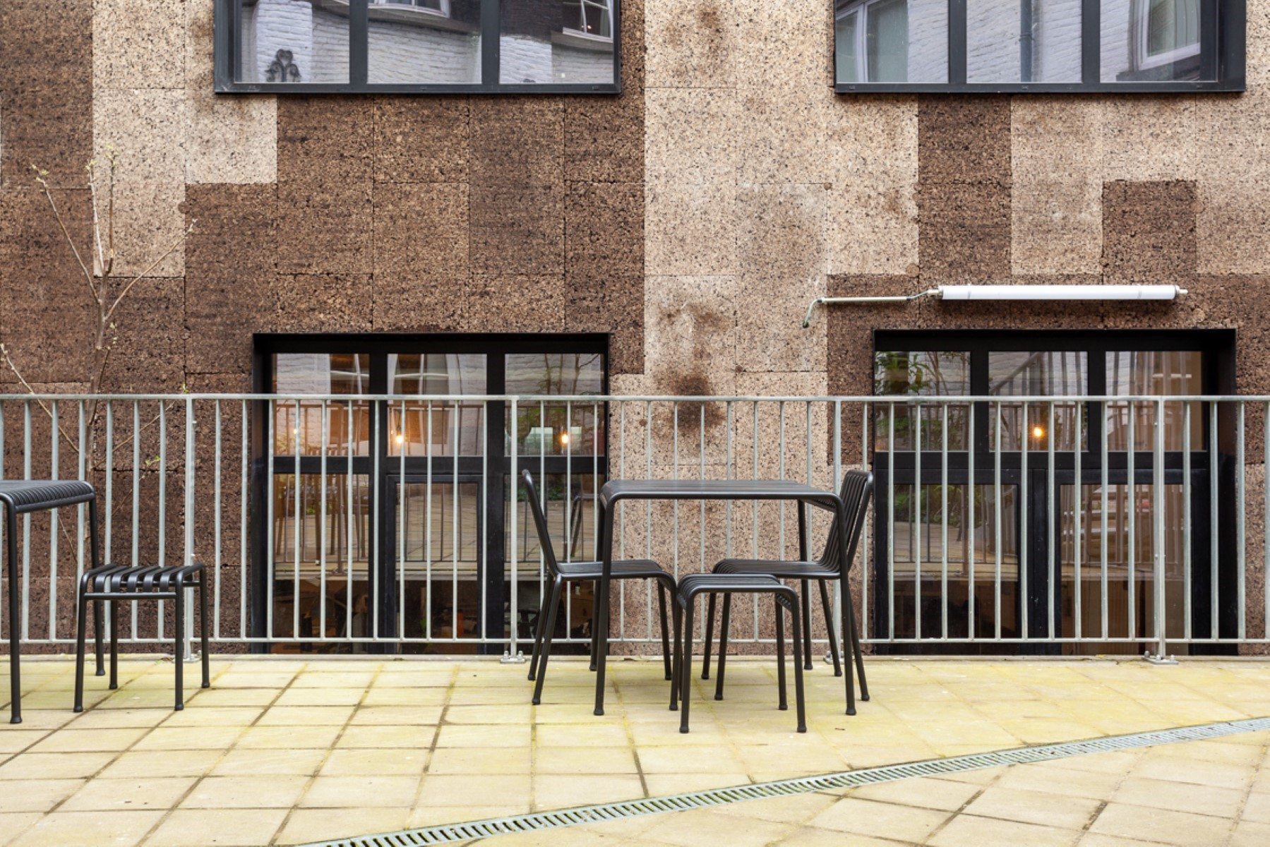 architecture-contemporaine-eden-centre-creation-artistique-culturel-charleroi-reservoir-a-extension-rénovation-façade-liège