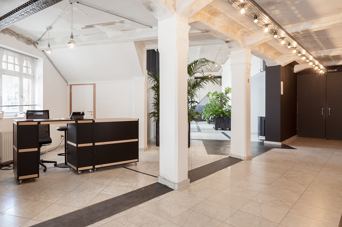 architecture contemporaine, rénovation, centre culturel Eden Charleroi, création artistique, entrée principale