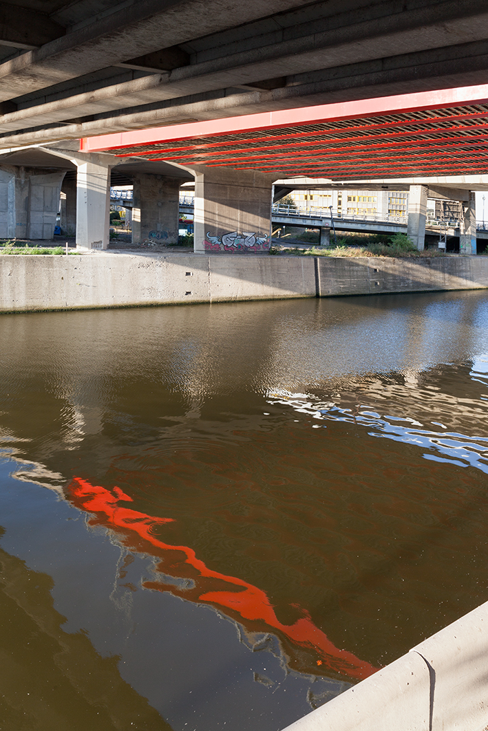 architecture-contemporaine-intégration-oeuvre-art-Jean-Glibert-infrastructure-Ring-9-Charleroi