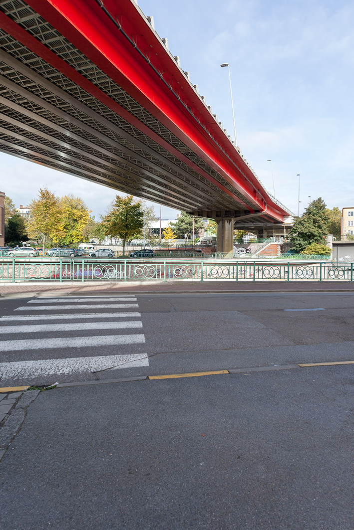 architecture-contemporaine-intégration-oeuvre-art-Jean-Glibert-infrastructure-Ring-9-Charleroi