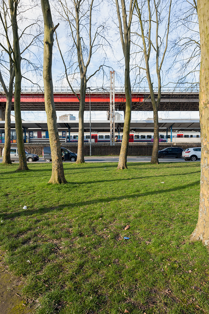 architecture-contemporaine-intégration-oeuvre-art-Jean-Glibert-infrastructure-Ring-9-Charleroi