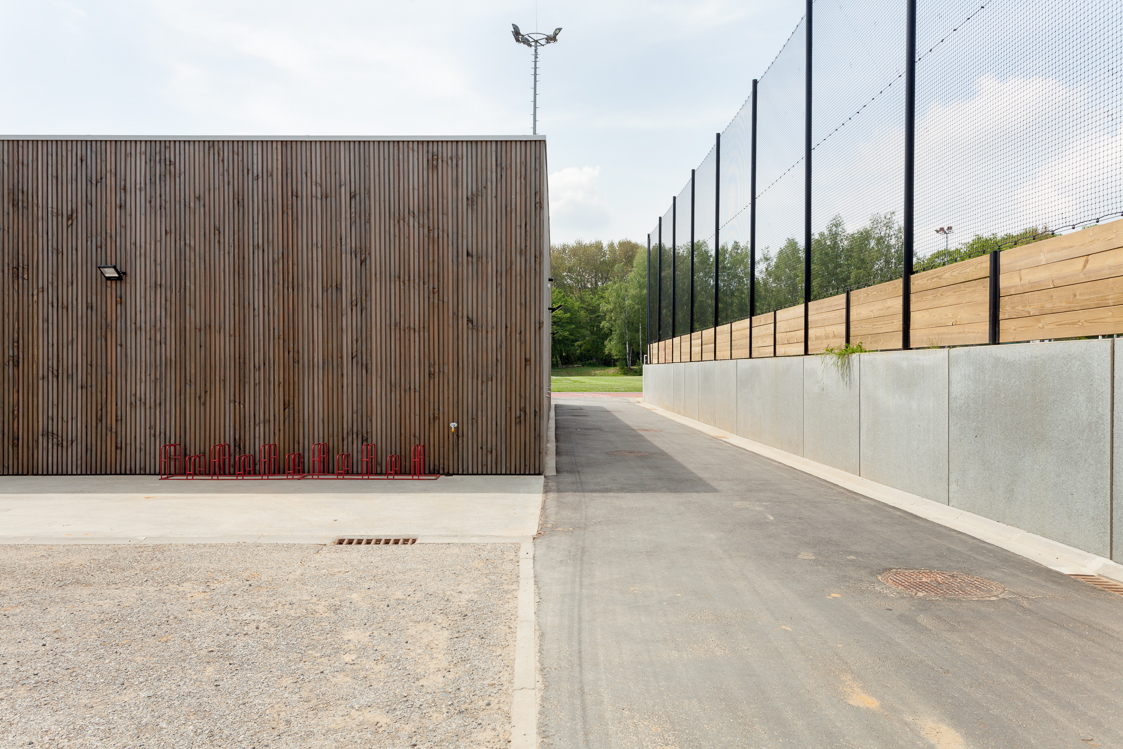 architecture-contemporaine-hydrion-arlon-adeps-athlétisme-reservoir-a-bois-photo