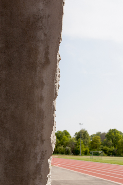 architecture-contemporaine-hydrion-arlon-adeps-athlétisme-reservoir-a-détail-photo