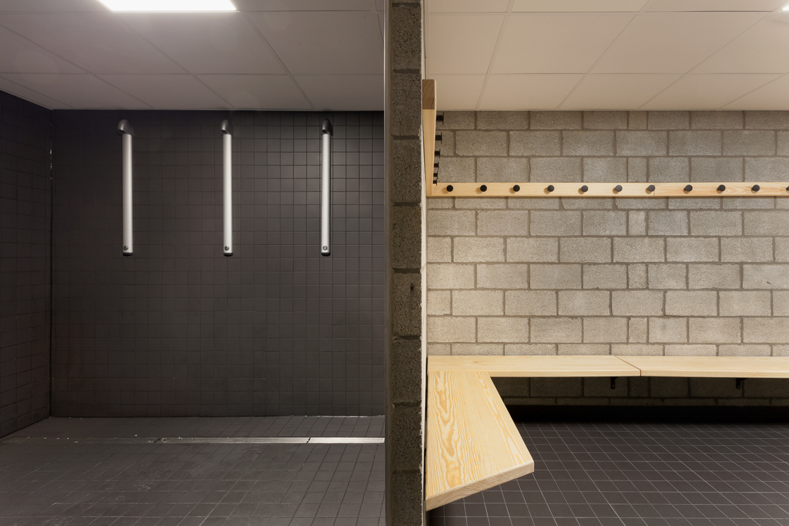 architecture-contemporaine-hydrion-arlon-adeps-athlétisme-reservoir-a-vestiaires