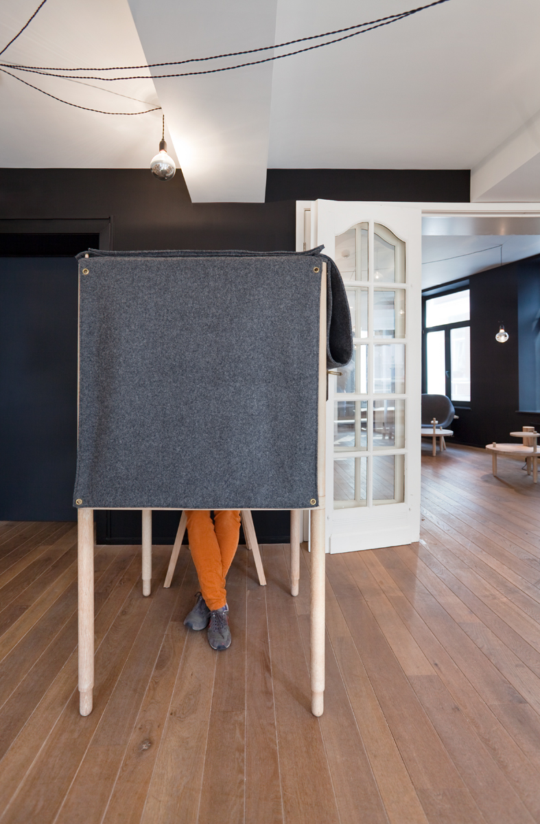 architecture-contemporaine-bibliothèque-le-rayon-aménagement-intérieur-mobilier-fanfare-reservoir-a-bureau