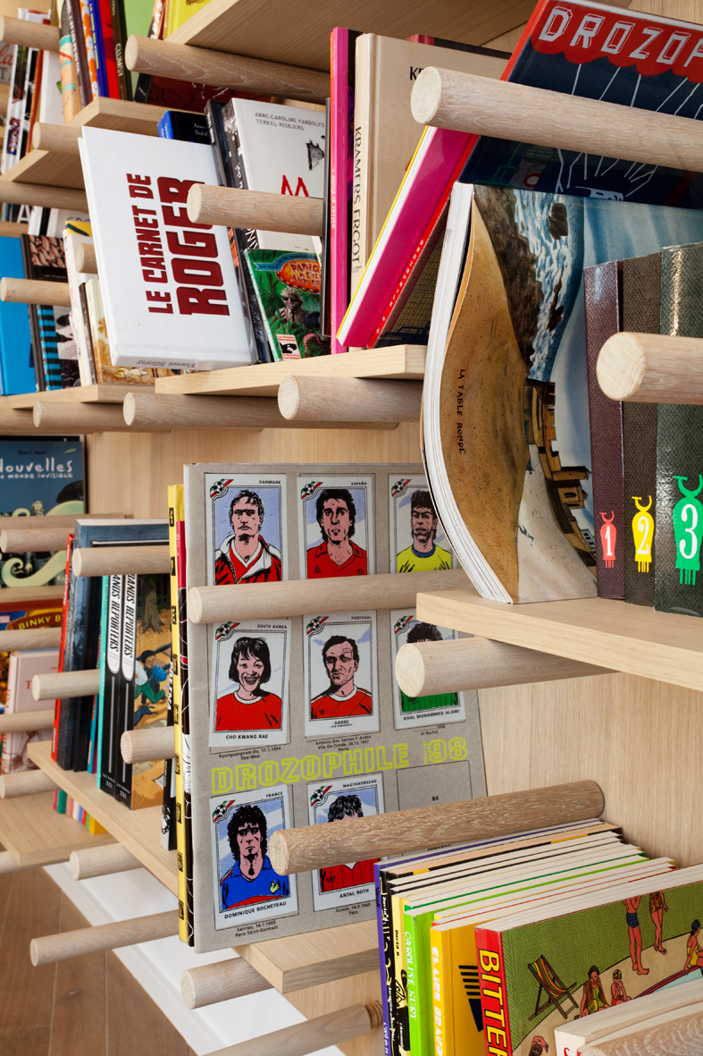 architecture-contemporaine-bibliothèque-le-rayon-aménagement-intérieur-mobilier-fanfare-reservoir-a-détail