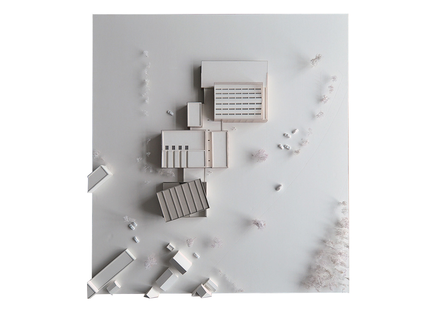 architecture -contemporaine-centre-culturel-sportif-scailmont-manage-rénovation-extension-bois-béton-maquette