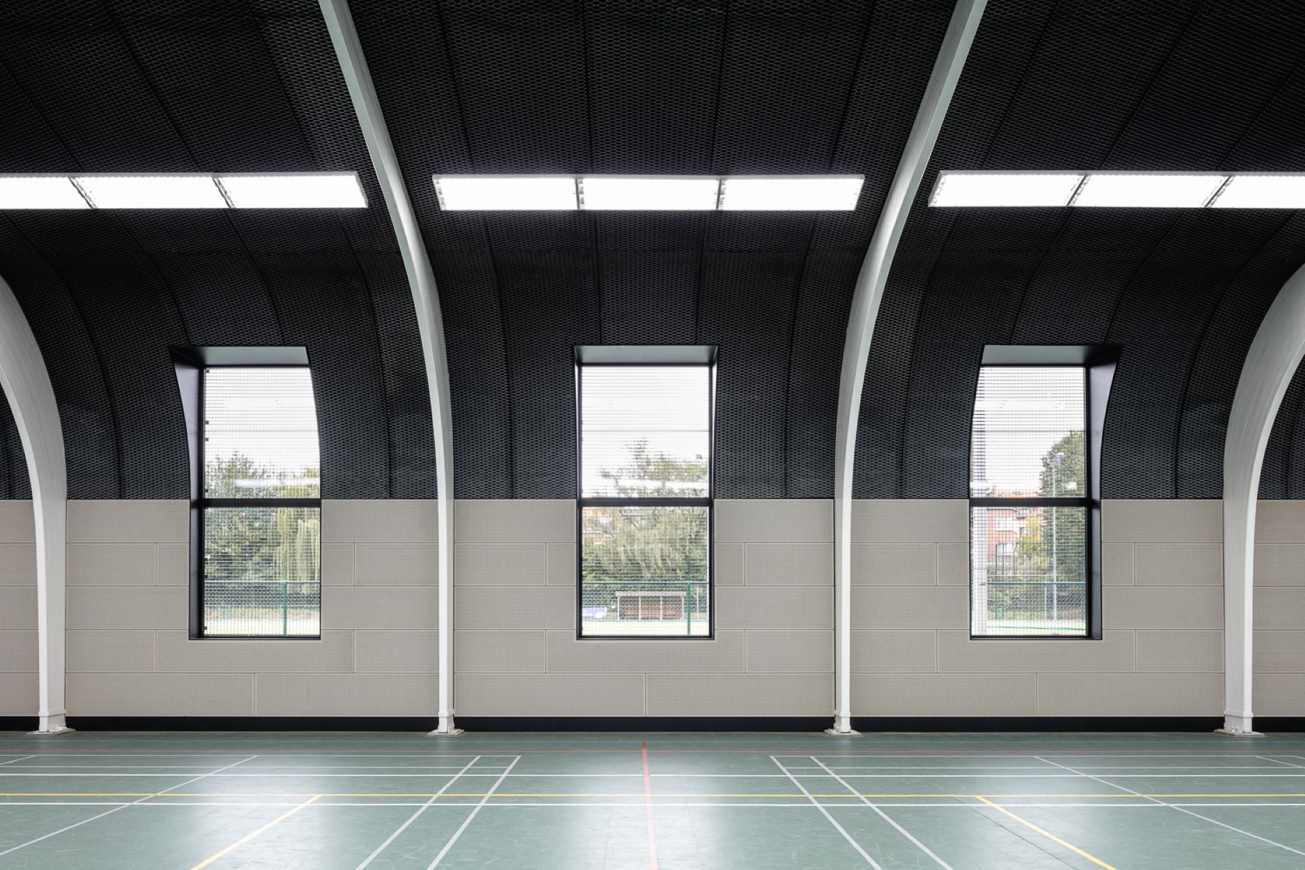 architecture-contemporaine-rénovation--salle-polyvalente-Bruxelles-Berchem-Saint-Agathe-vue-intérieur