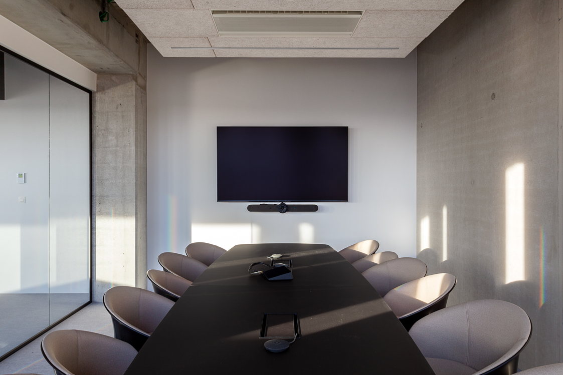 architecture-contemporaine-dockin-sambrinvest-bureau-innovation-charleroi-aménagements-intérieurs