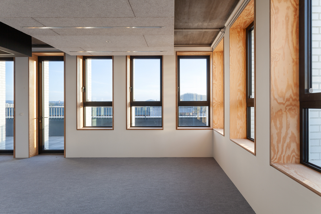 architecture-contemporaine-dockin-sambrinvest-bureau-innovation-charleroi-aménagements-intérieurs