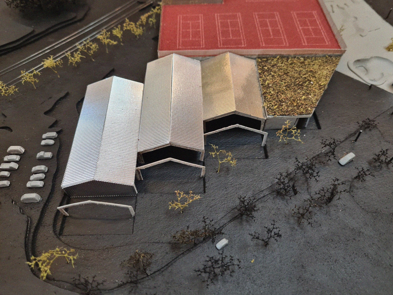 Architecture-contemporaine-sport-La-Louviere-Tennis-Ping-pong-dojo-multisport-skate-park-paddle-bocage-ancienne-verrie-parkings-maquette