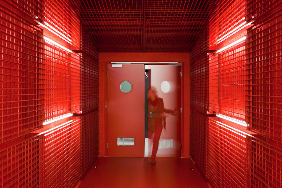 architecture-contemporaine-hall-sports-farciennes-rénovation-photo-accès